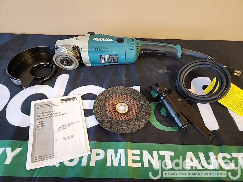 Makita GA7021 7 Angle Grinder, with AC/DC Switch - Power Angle Grinders 